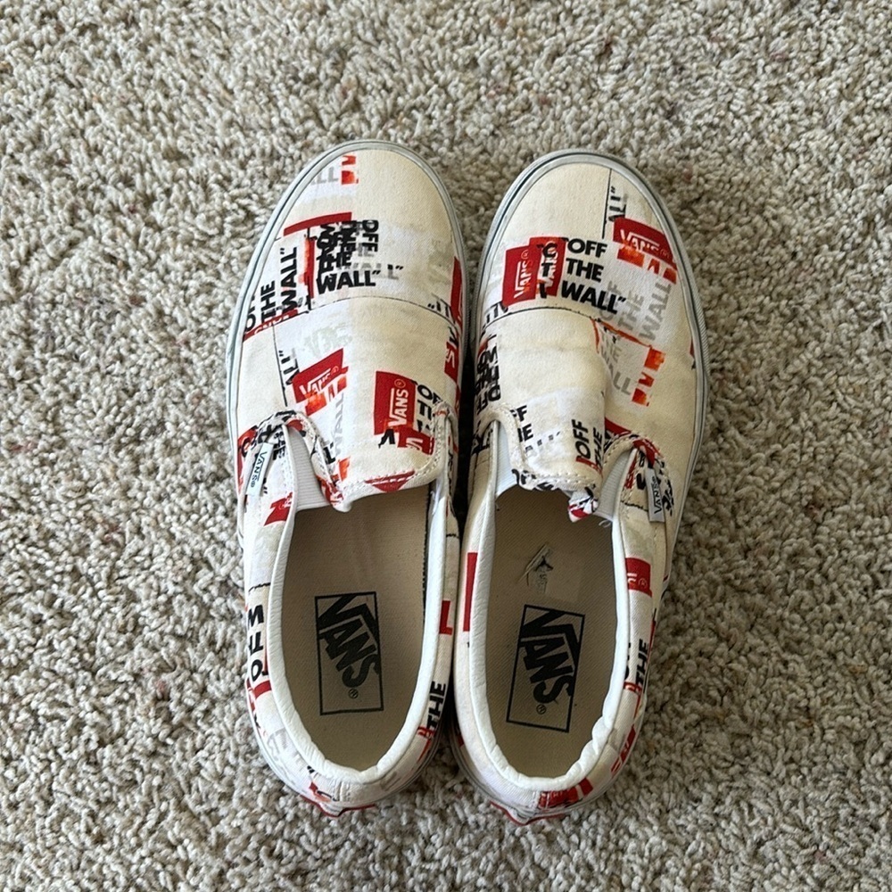 women’s 9.5 and men’s 8 vans